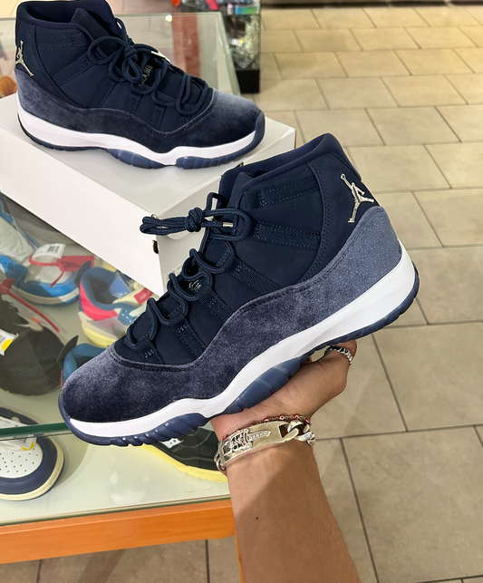 Jordan 11 Retro Midnight Navy (Women's) (Pre-Owned)