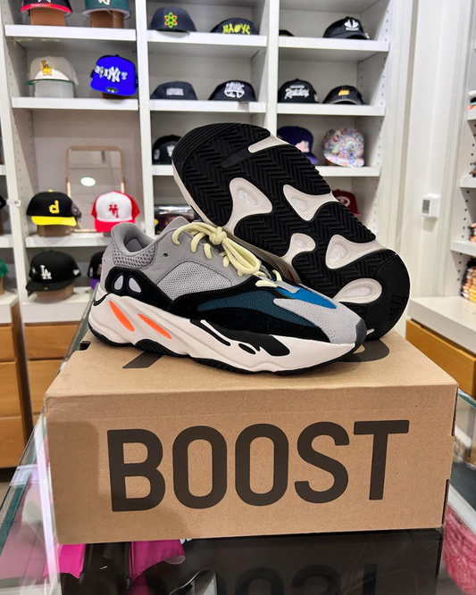 Yeezy 700 Wave Runner (Pre-Owned)