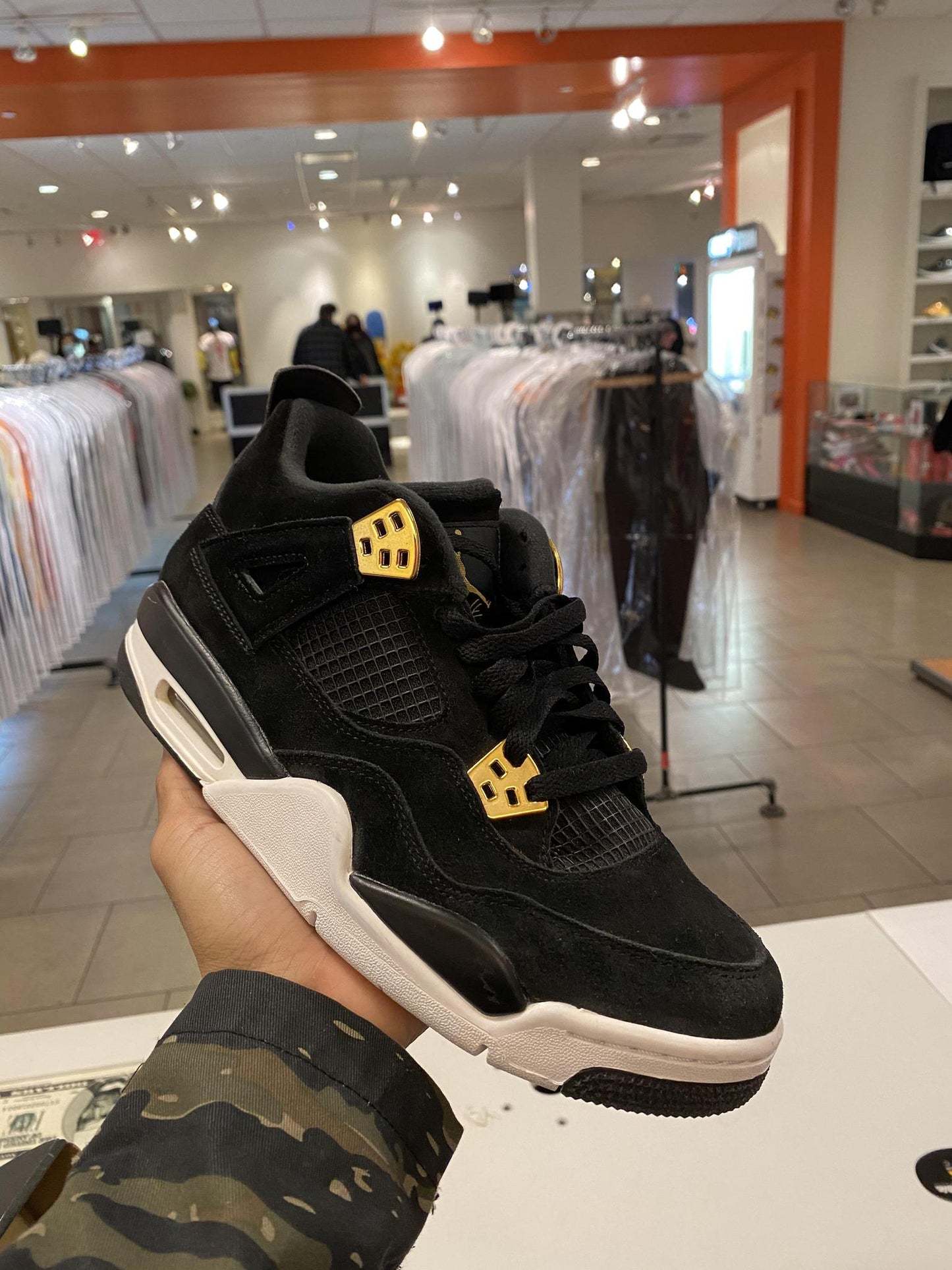 Jordan 4 Retro Royalty (GS) PreOwned