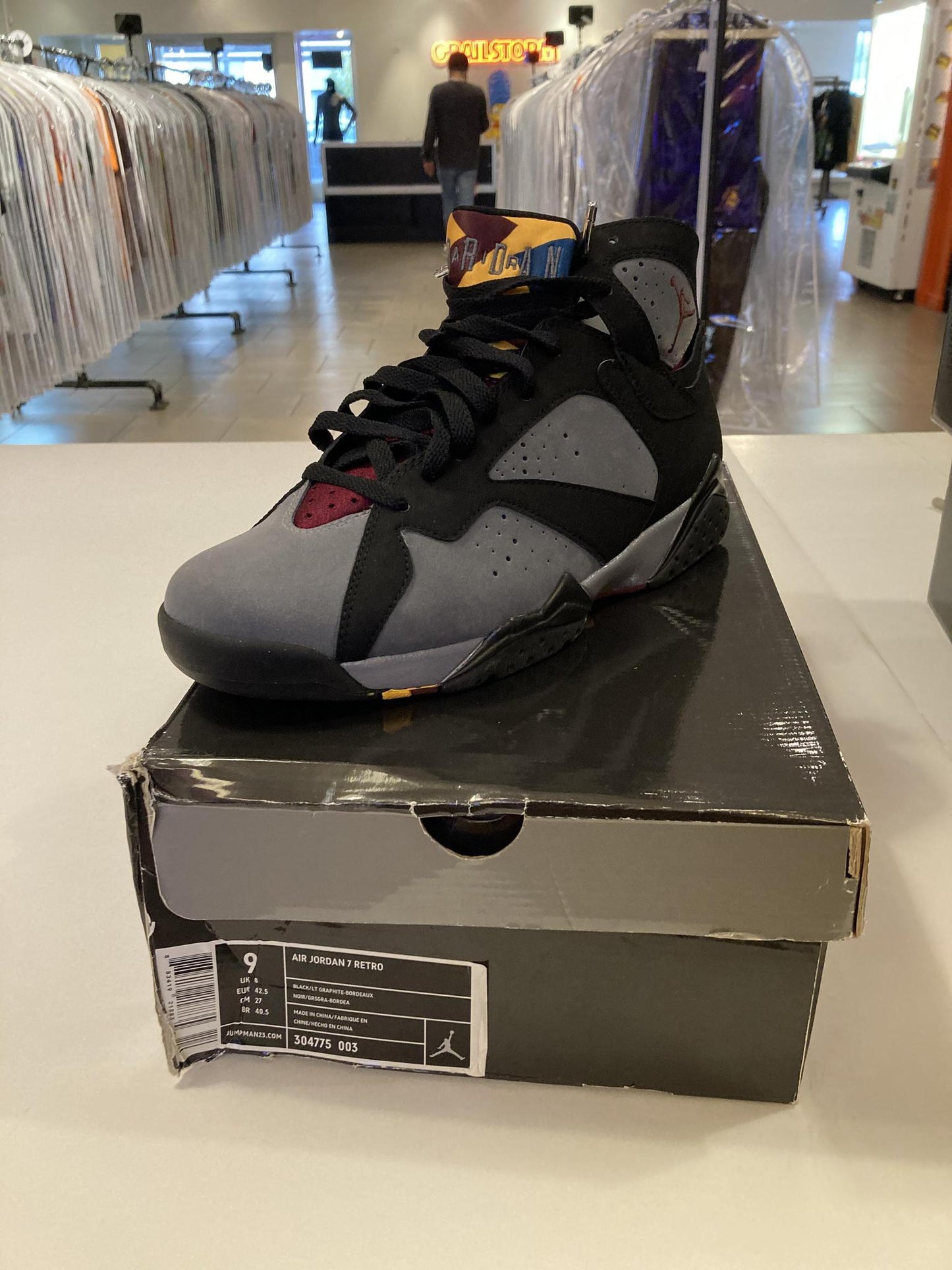 Jordan 7 Retro Bordeaux (2011) ( Pre Owned )