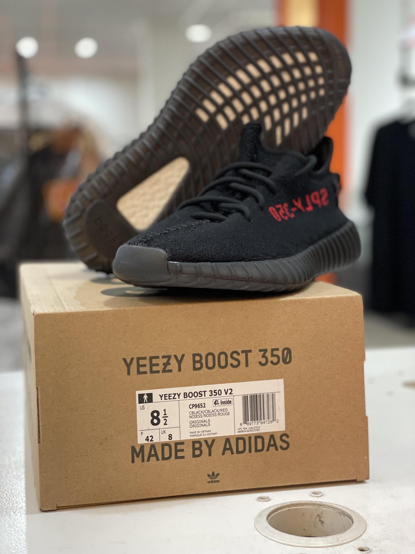 adidas Yeezy Boost 350 V2 Black Red (2017/2020) - CP9652 (Pre-Owned)