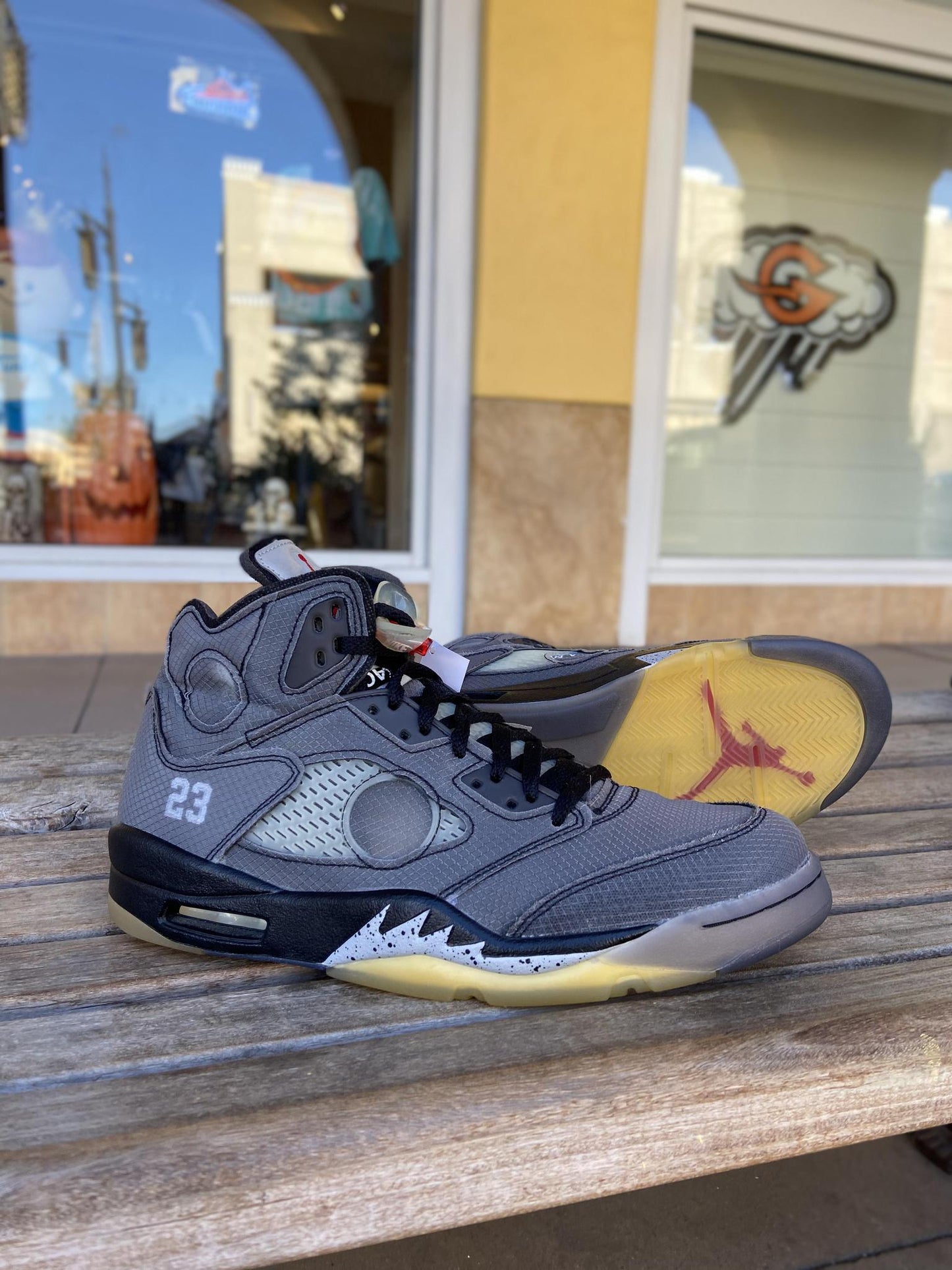 Jordan 5 Retro Off-White Black PreOwned