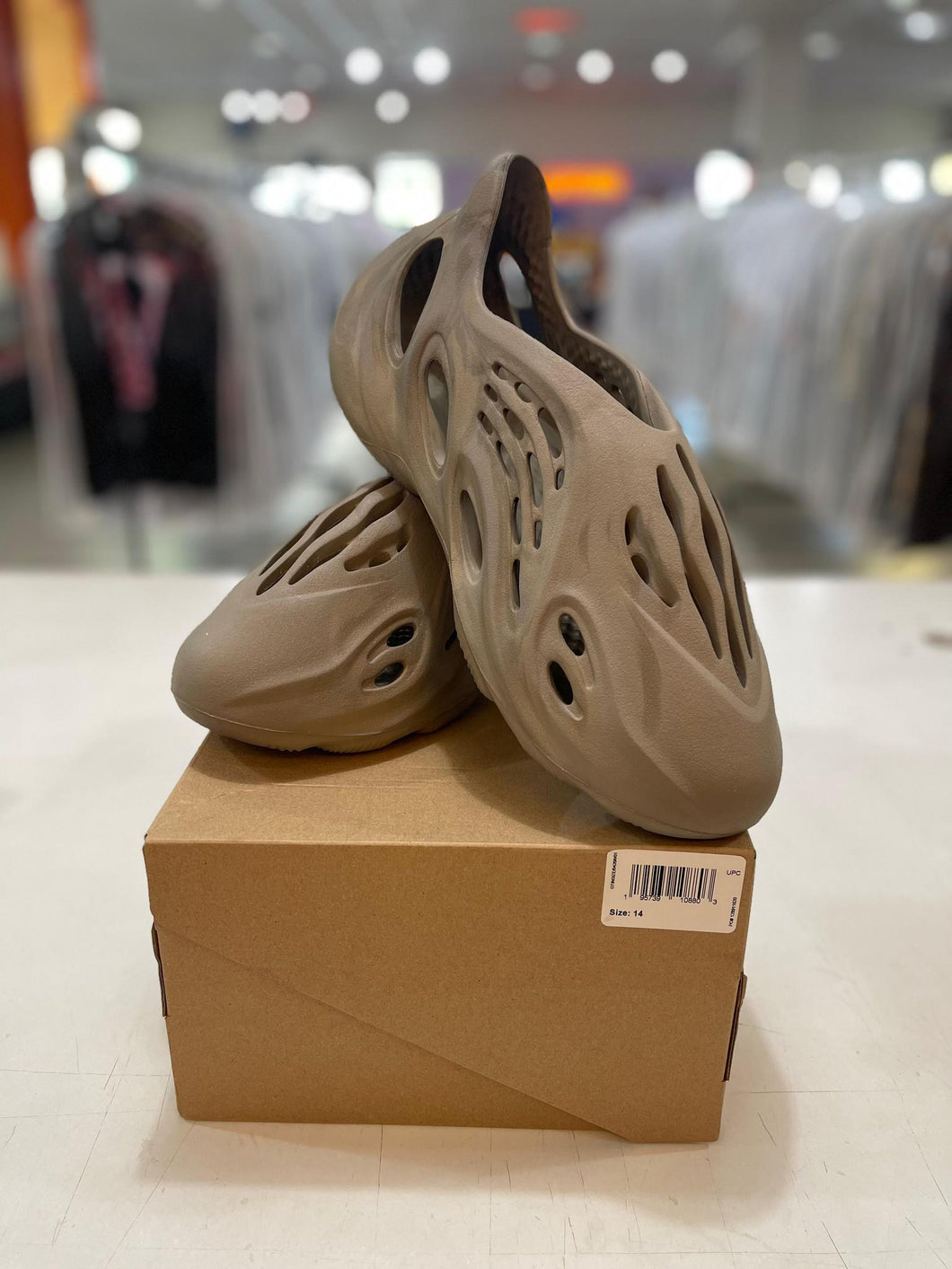 adidas Yeezy Foam RNNR Stone Sage (Pre-Owned)