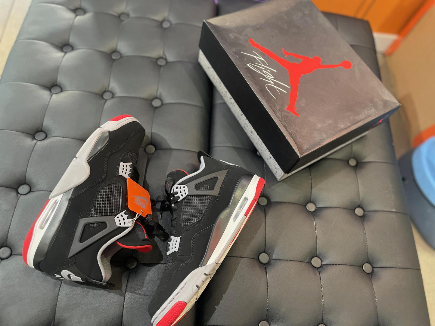 Jordan 4 Retro Bred (2019) (Pre-Owned)