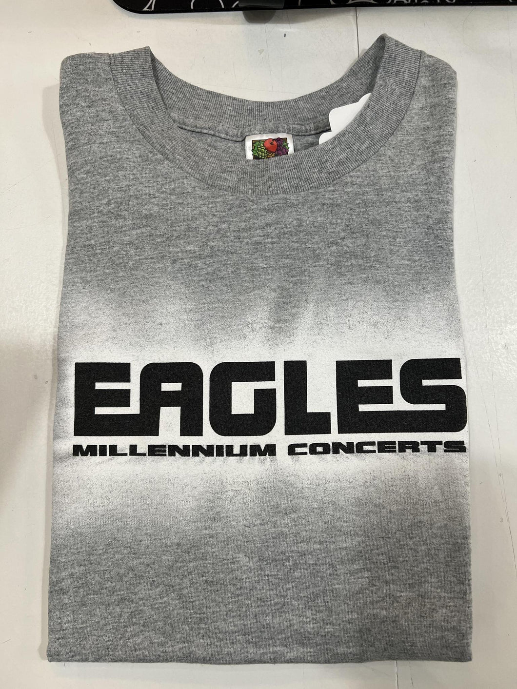VTG Eagles Millennium Concerts T Shirt L