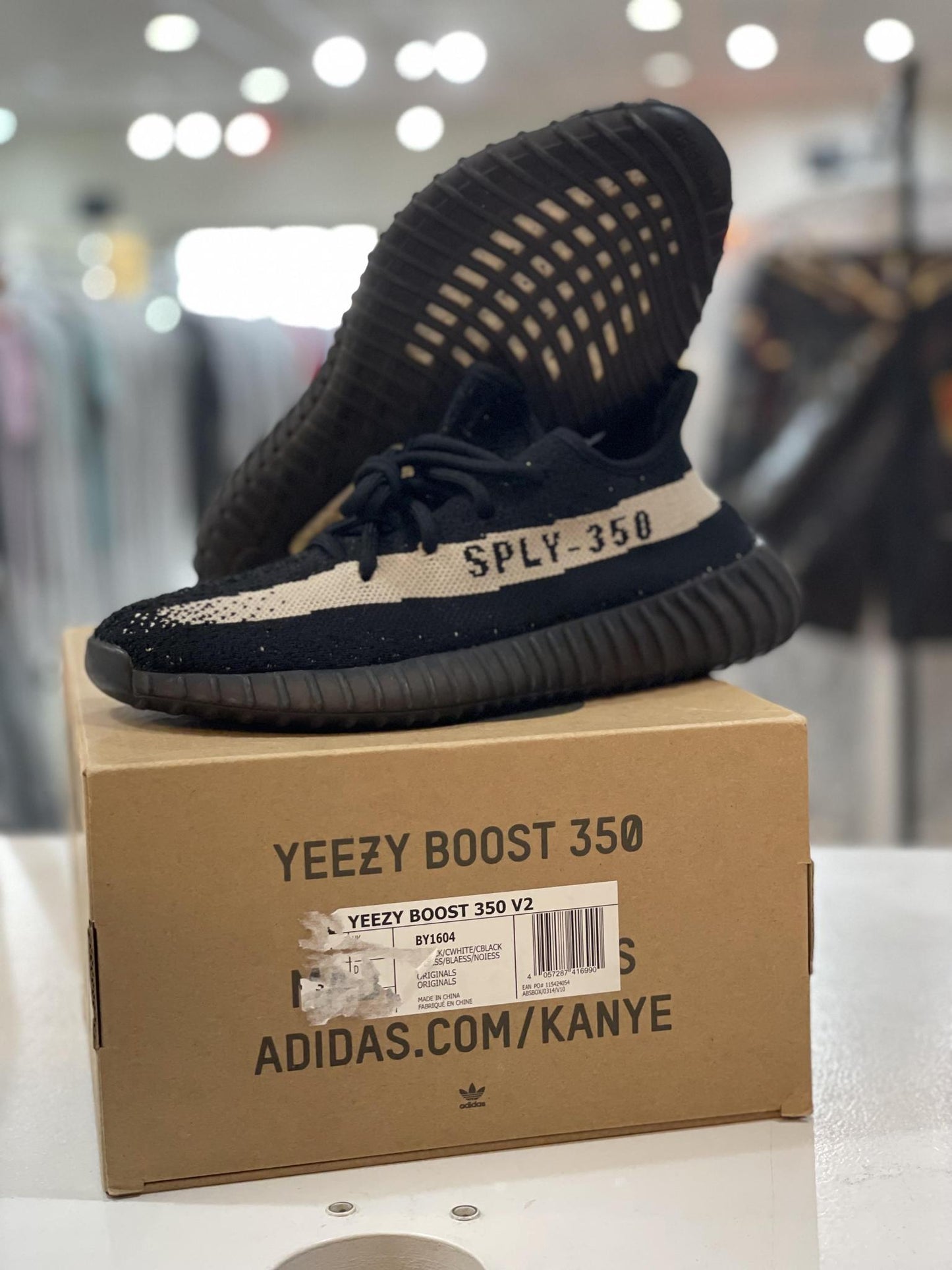 adidas Yeezy Boost 350 V2 Core Black White - (Pre-Owned)