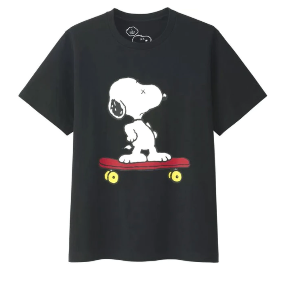 KAWS x Uniqlo x Peanuts Snoopy Skateboarding Tee Black